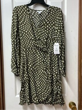 Olive and Cream Long Sleeve Faux-Wrap Dress with Ruffle Hem new with tags